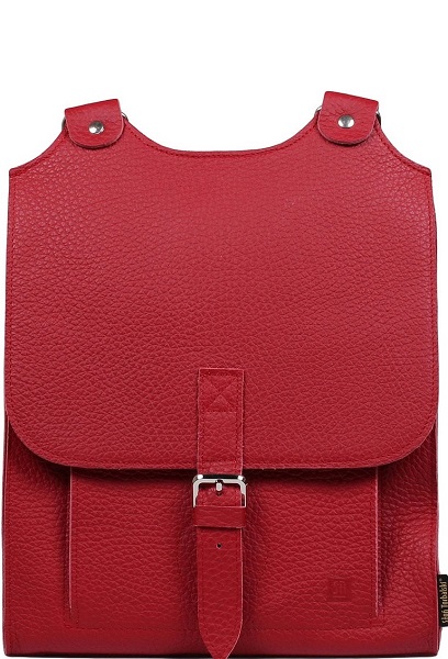 Červený kožený batoh